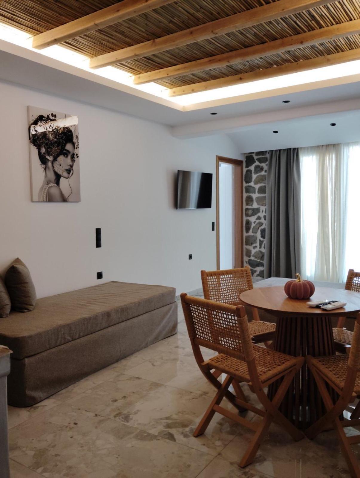 Latramys Suites Микри Вигла Екстериор снимка